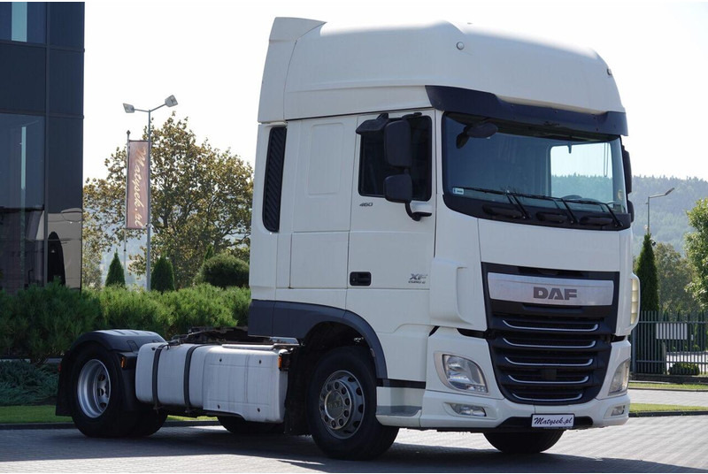 DAF XF 460 / MANUAL / STANDARD / SUPER SPACE CAB / EURO 6 - Tractor unit: picture 1 DAF XF 460 / MANUAL / STANDARD / SUPER SPACE CAB / EURO 6 - Tractor unit: picture 1
