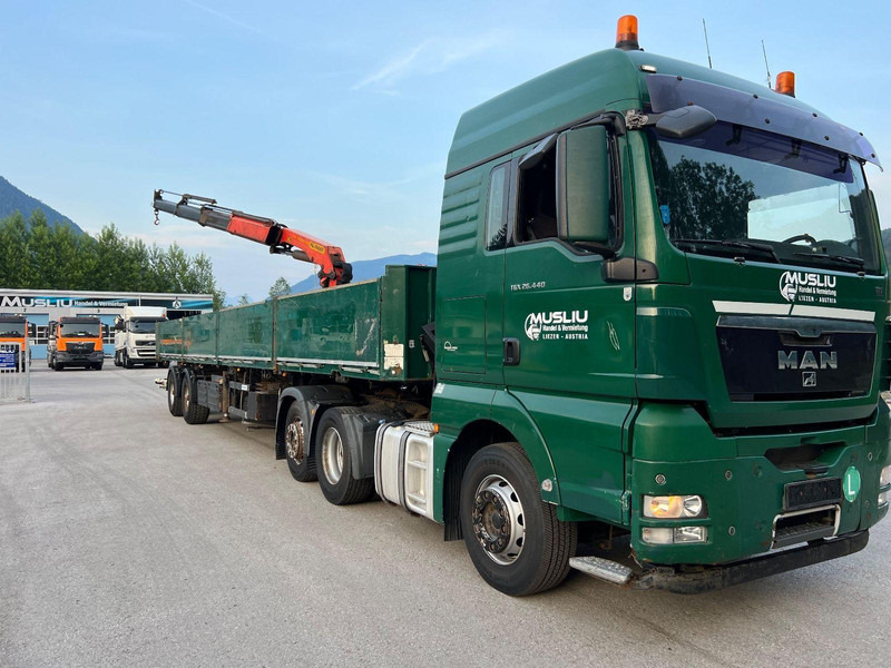 MAN TGX 26.440 6x2 + Flatbed semi trailer + Crane PK26002 - Tractor unit: picture 2 MAN TGX 26.440 6x2 + Flatbed semi trailer + Crane PK26002 - Tractor unit: picture 2