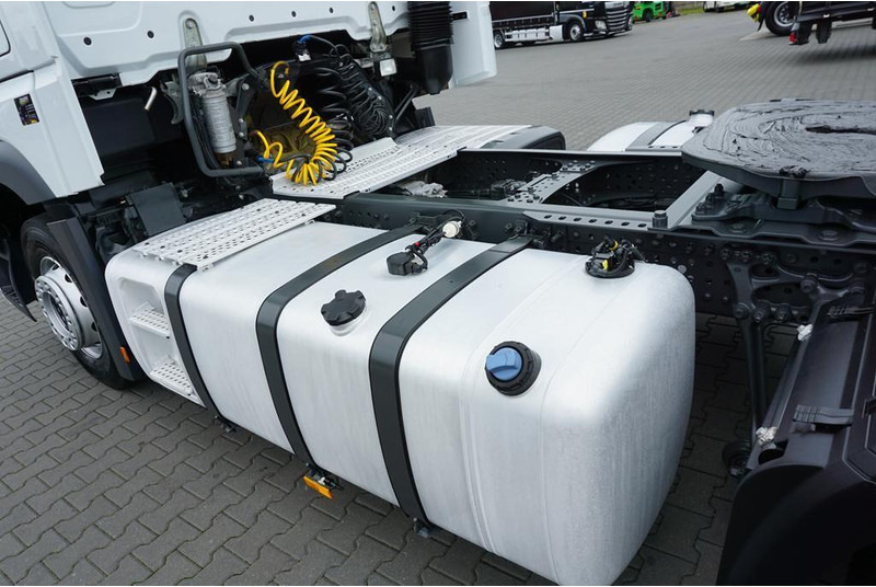 Tractor unit Mercedes-Benz ACTROS 1851 / EURO 6 / ACC / BIG SPACE: picture 10