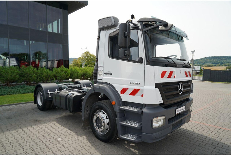 Mercedes-Benz AXOR 1829 - Tractor unit: picture 2 Mercedes-Benz AXOR 1829 - Tractor unit: picture 2