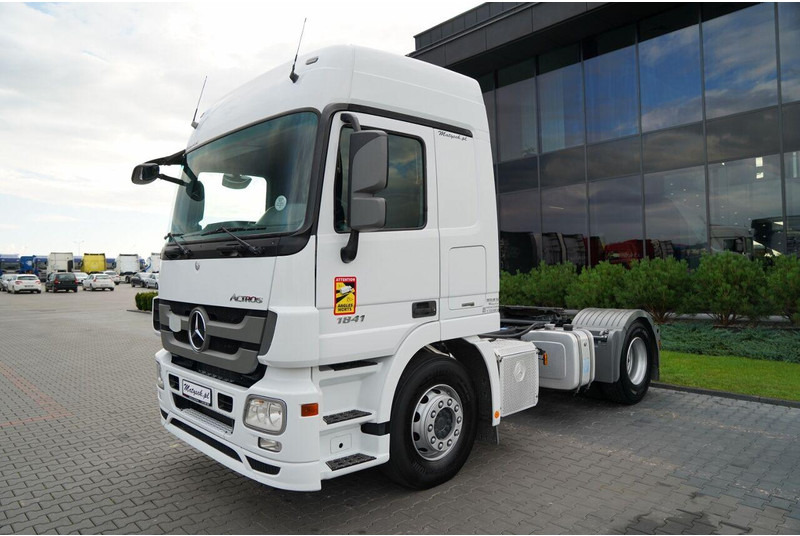 Mercedes-Benz  - Tractor unit: picture 2 Mercedes-Benz  - Tractor unit: picture 2