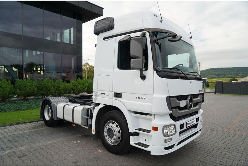 Mercedes-Benz  - Tractor unit: picture 5 Mercedes-Benz  - Tractor unit: picture 5