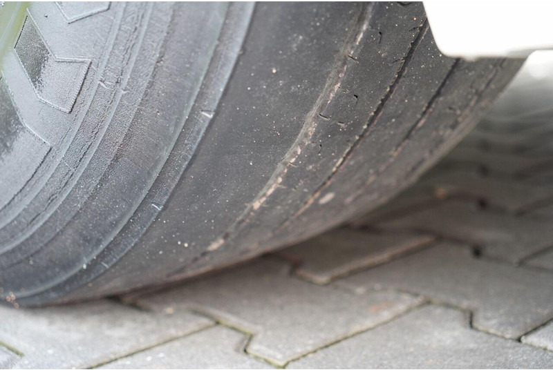 Tractor unit Scania S 500: picture 18