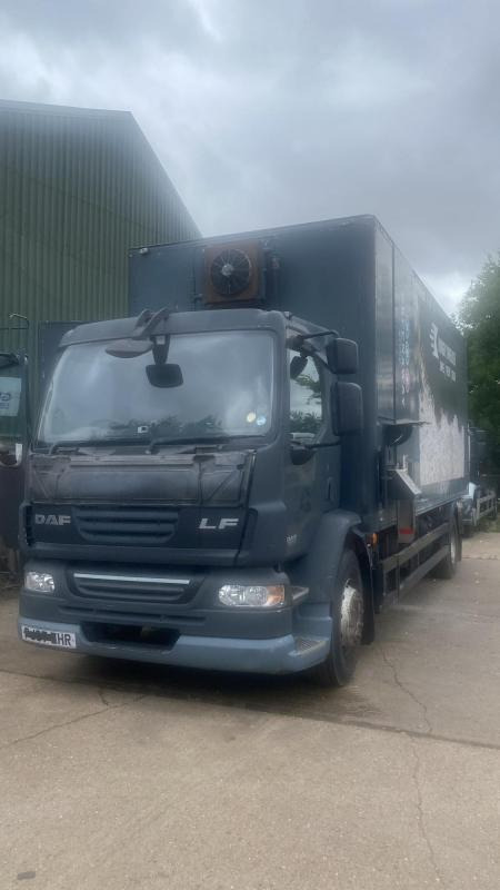 DAF LF 55-220 18 Ton Boxvan Fitted paper and Fabric Shredding Machine - Box truck, Municipal/ Special vehicle: picture 1 DAF LF 55-220 18 Ton Boxvan Fitted paper and Fabric Shredding Machine - Box truck, Municipal/ Special vehicle: picture 1
