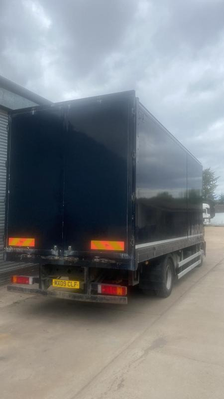 IVECO ML 120E18 12 ton Boxvan Fitted With U15 Paper and Fabric Shredding Machine - Box truck, Municipal/ Special vehicle: picture 3 IVECO ML 120E18 12 ton Boxvan Fitted With U15 Paper and Fabric Shredding Machine - Box truck, Municipal/ Special vehicle: picture 3