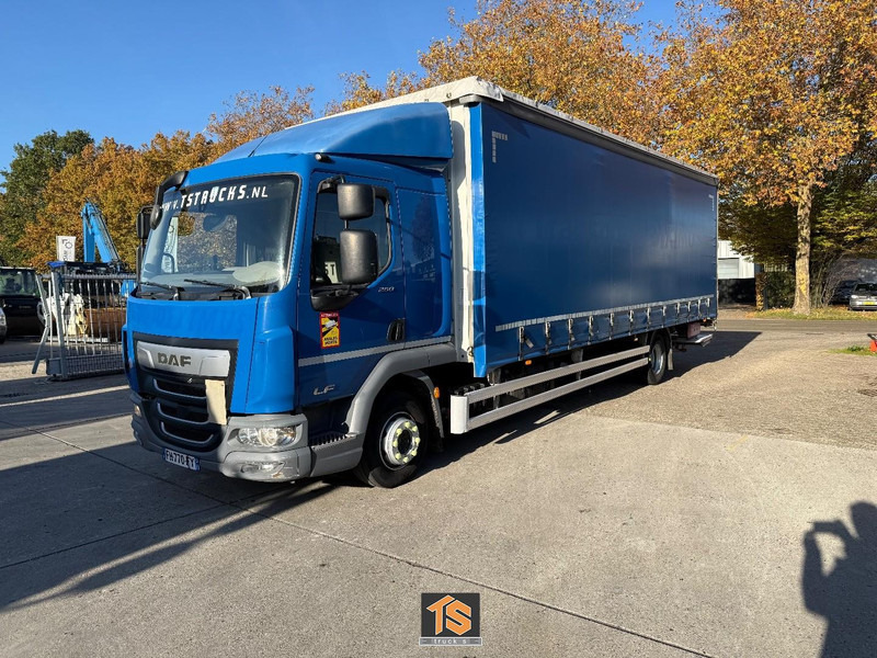 DAF LF 12T 260 AUTOMATIC - 12 TON - LADEBORDWAND - TUV/APK 03/2026 - TOP! - Curtainsider truck: picture 1 DAF LF 12T 260 AUTOMATIC - 12 TON - LADEBORDWAND - TUV/APK 03/2026 - TOP! - Curtainsider truck: picture 1