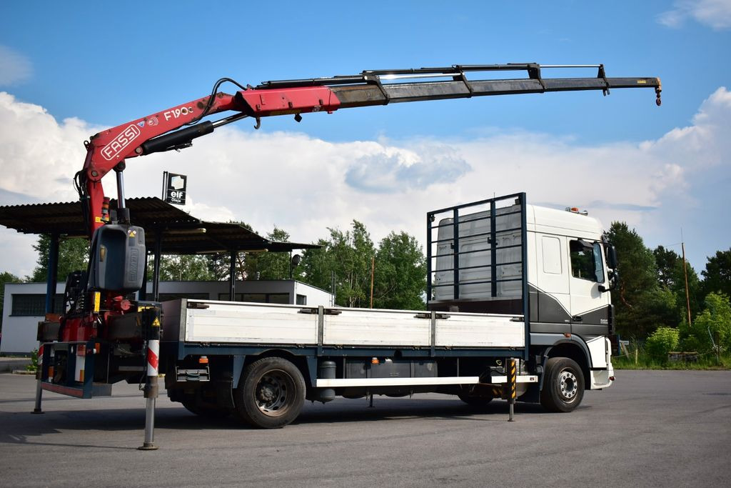 Crane truck, Dropside/ Flatbed truck DAF XF 105.410 4x2 FASSI F 190 Trailer: picture 9 Crane truck, Dropside/ Flatbed truck DAF XF 105.410 4x2 FASSI F 190 Trailer: picture 9