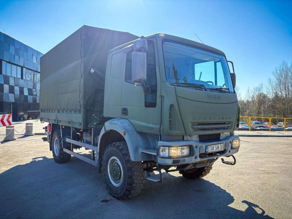Iveco EUROCARGO 4x4 Offroad Camper Winde - Curtainsider truck: picture 2 Iveco EUROCARGO 4x4 Offroad Camper Winde - Curtainsider truck: picture 2