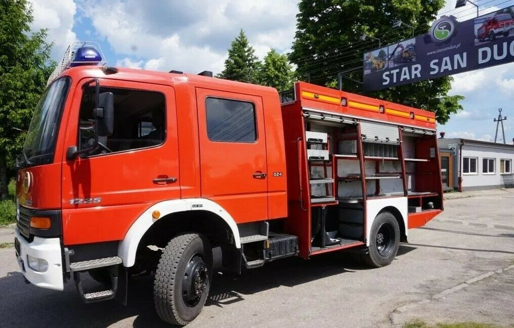 Mercedes-Benz 4x4 ATEGO 1225 Firebrigade Feuerwehr - Fire truck: picture 2 Mercedes-Benz 4x4 ATEGO 1225 Firebrigade Feuerwehr - Fire truck: picture 2