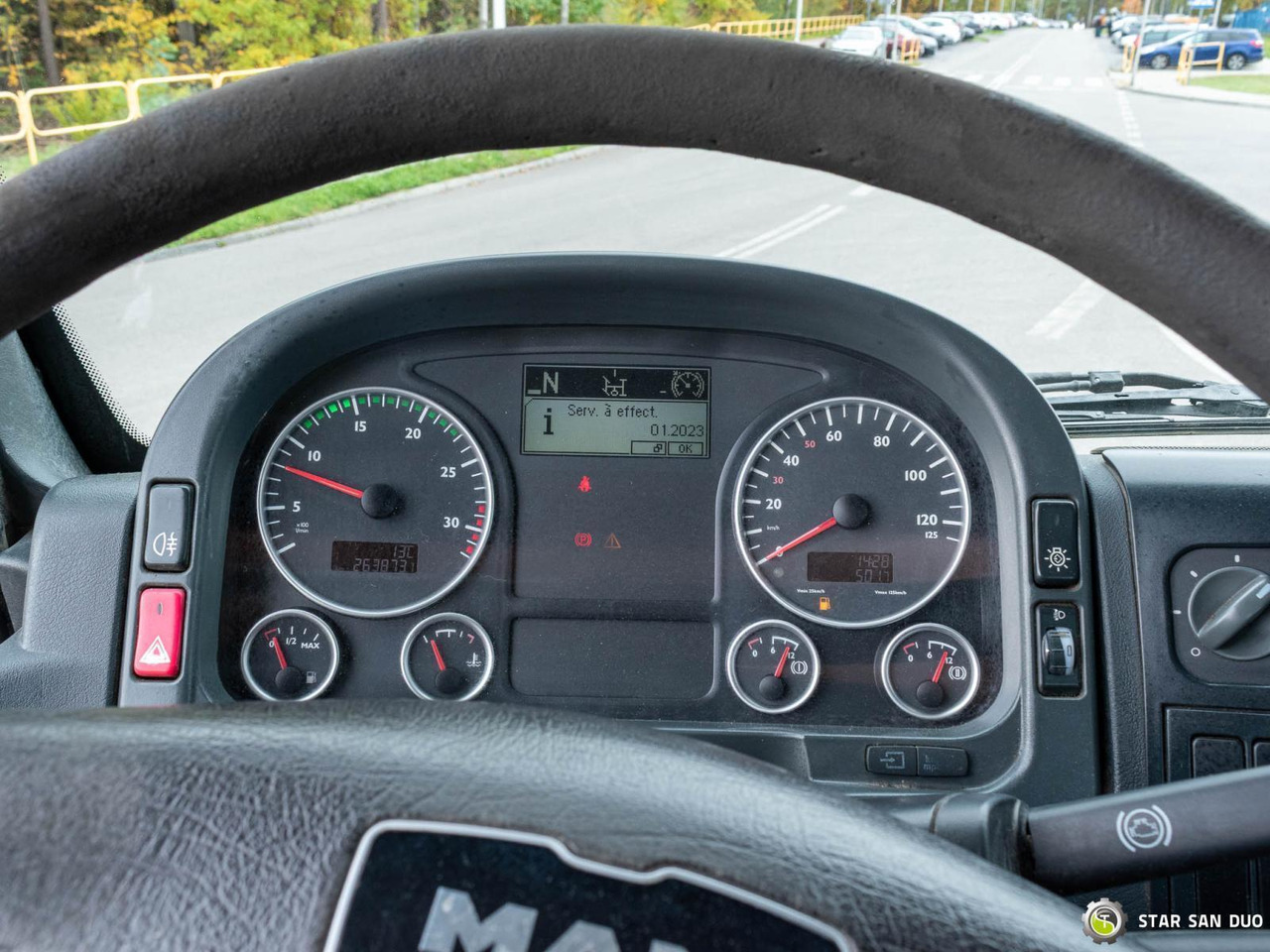 Truck mounted aerial platform : picture 13 Truck mounted aerial platform : picture 13