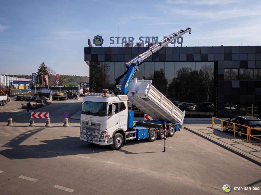 Volvo FH 16.550 8x4 Palfinger PK 34002-SH Crane Kippe - Crane truck: picture 3 Volvo FH 16.550 8x4 Palfinger PK 34002-SH Crane Kippe - Crane truck: picture 3
