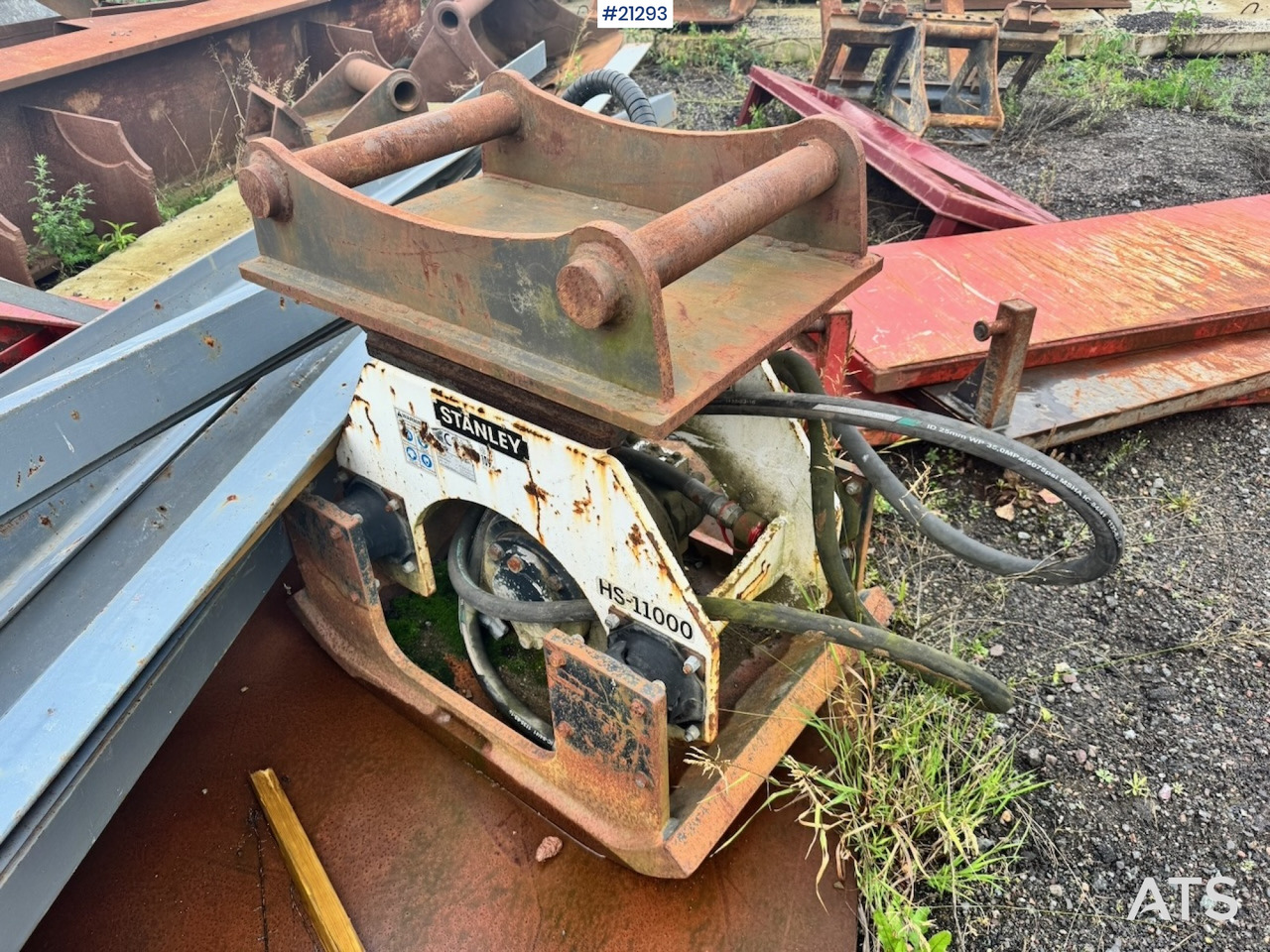 Stanley HS11000 - Attachment for Excavator: picture 1 Stanley HS11000 - Attachment for Excavator: picture 1