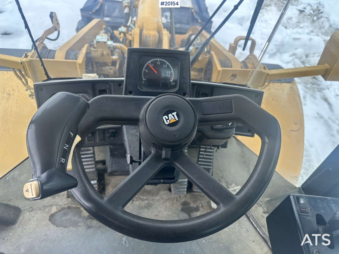 Wheel loader Caterpillar 950G: picture 17