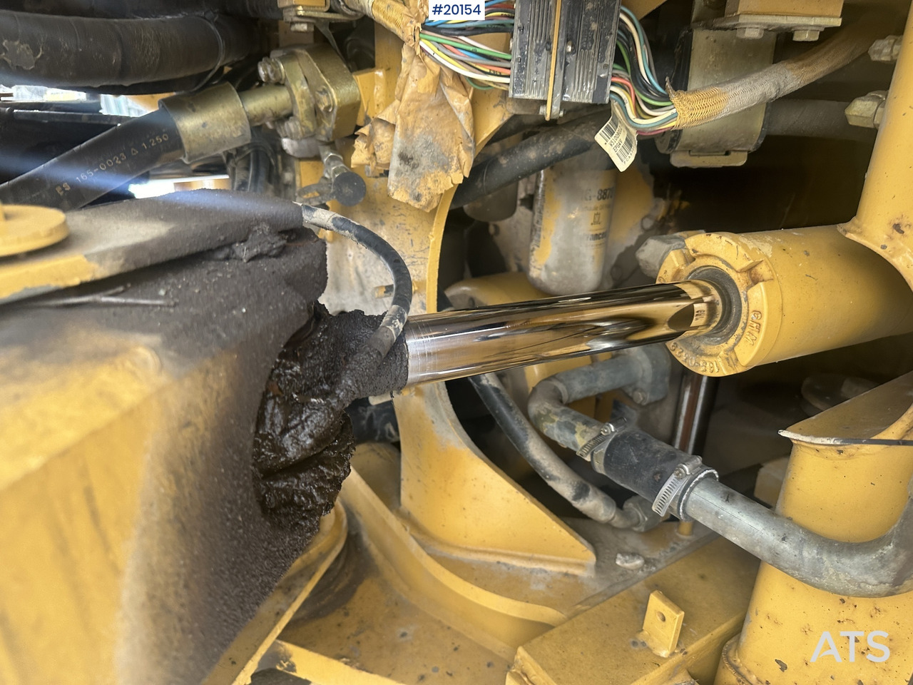 Wheel loader Caterpillar 950G: picture 10