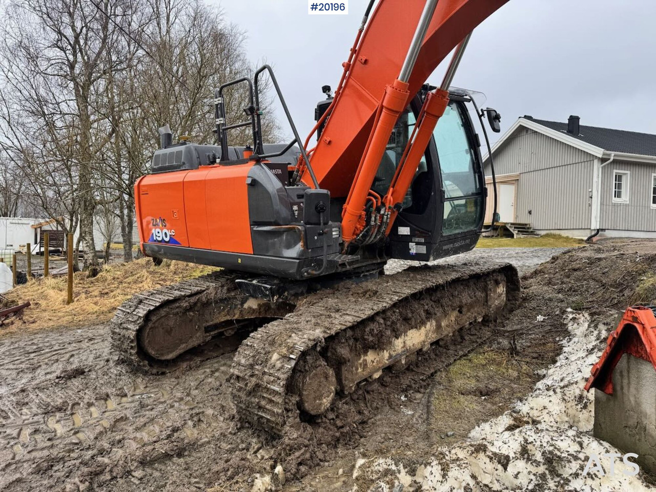 Excavator Hitachi ZX190 LC-6: picture 8
