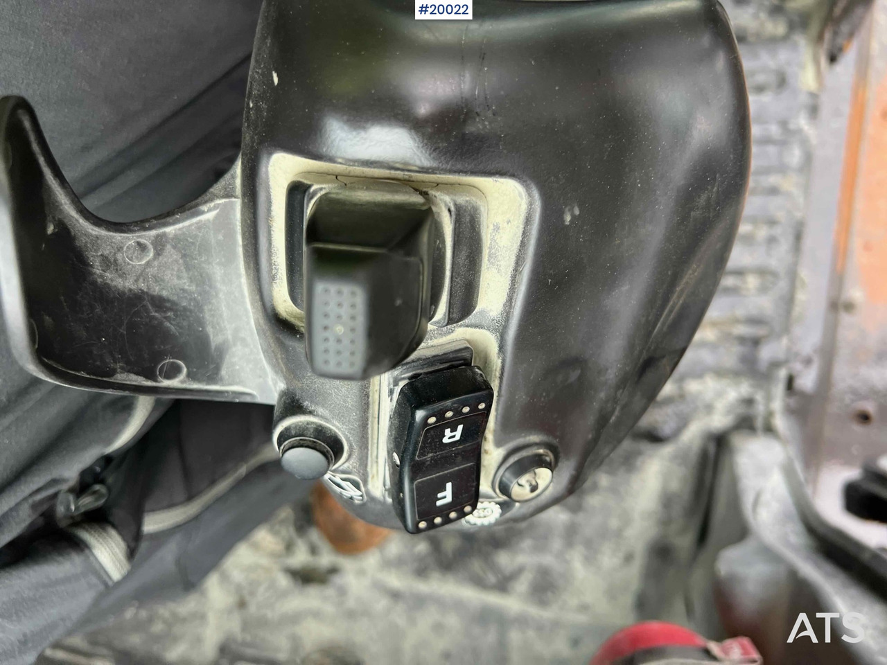 Wheel loader Hitachi zw370-6: picture 30
