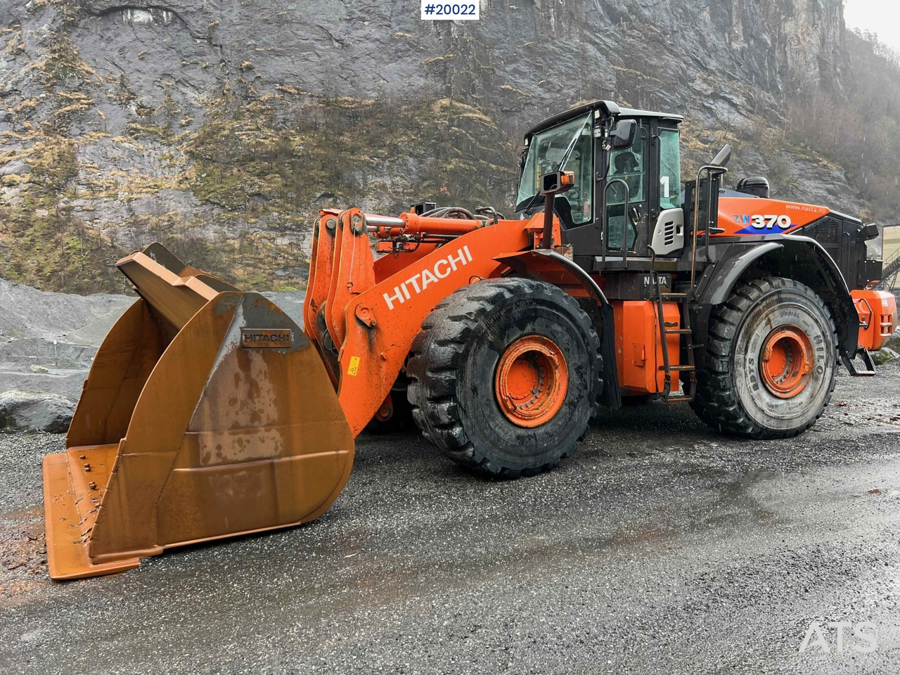 Wheel loader Hitachi zw370-6: picture 6