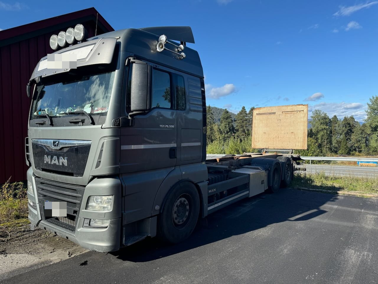 MAN TGX 26.500 - Container transporter/ Swap body truck: picture 1 MAN TGX 26.500 - Container transporter/ Swap body truck: picture 1