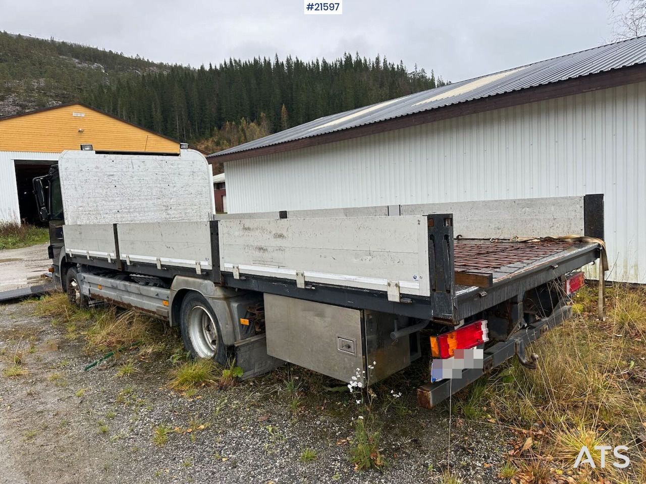 Mercedes 1524 L planbil m/ ny kompressor og vinterdekk. Ikke EU godkjent. - Dropside/ Flatbed truck: picture 4 Mercedes 1524 L planbil m/ ny kompressor og vinterdekk. Ikke EU godkjent. - Dropside/ Flatbed truck: picture 4