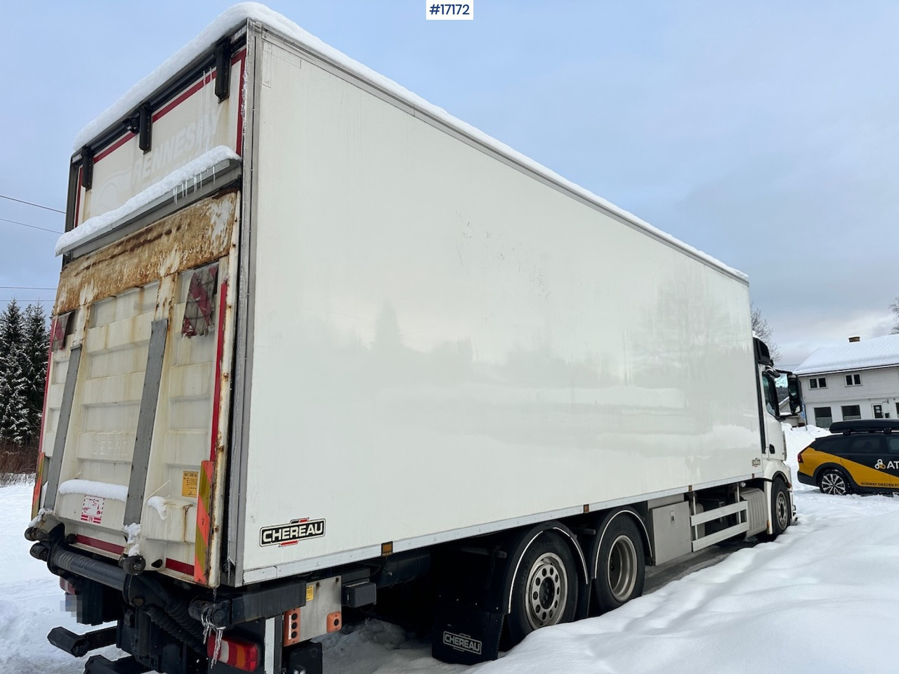 Mercedes Actros 2551 - Box truck: picture 5 Mercedes Actros 2551 - Box truck: picture 5