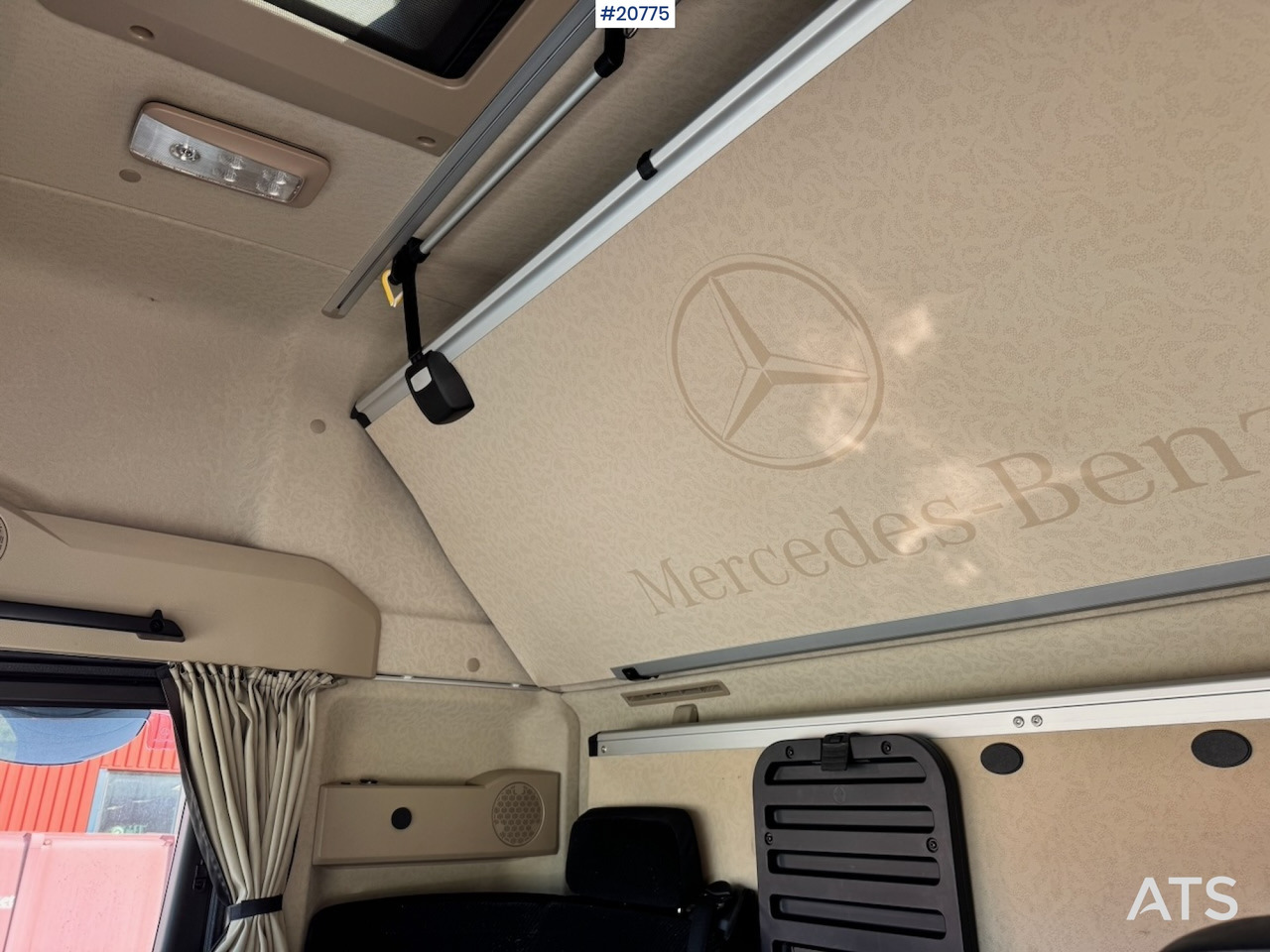 Box truck Mercedes Actros: picture 31