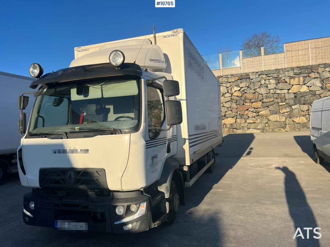 Renault D7.5 - Box truck: picture 3 Renault D7.5 - Box truck: picture 3