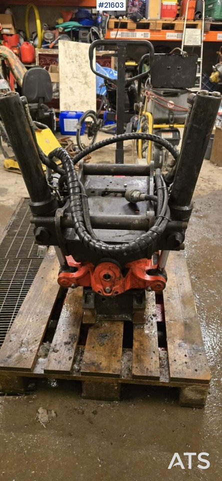 Rototilt R3 - Tiltrotator: picture 5 Rototilt R3 - Tiltrotator: picture 5