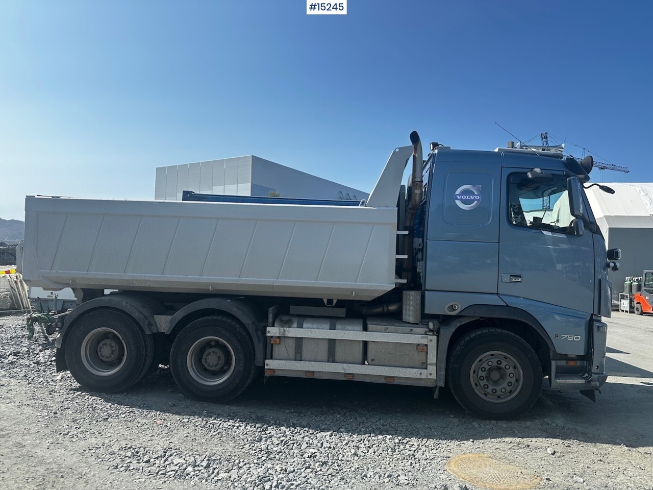 Volvo FH750 - Tractor unit: picture 2 Volvo FH750 - Tractor unit: picture 2
