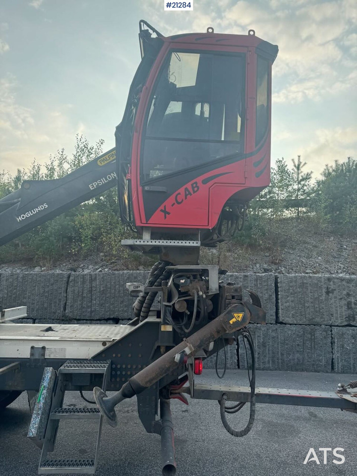 Volvo FH750 - Log truck, Crane truck: picture 5 Volvo FH750 - Log truck, Crane truck: picture 5