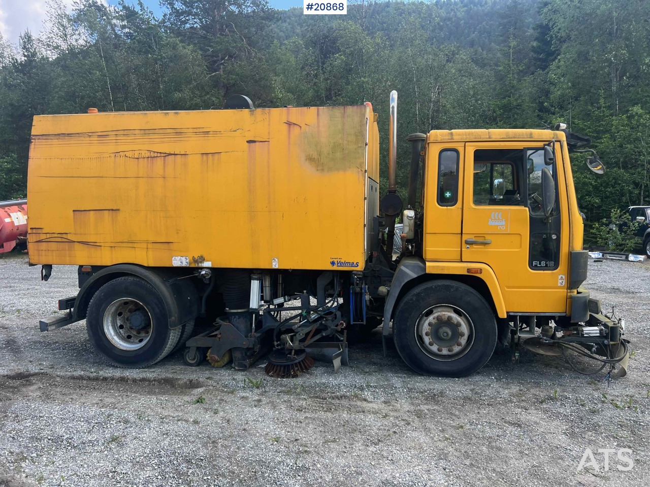 Volvo FL616 - Road sweeper: picture 5 Volvo FL616 - Road sweeper: picture 5