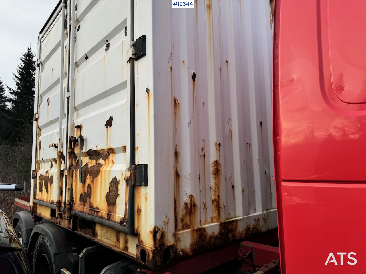 Interior photo 1: Cab chassis truck Volvo FM 440