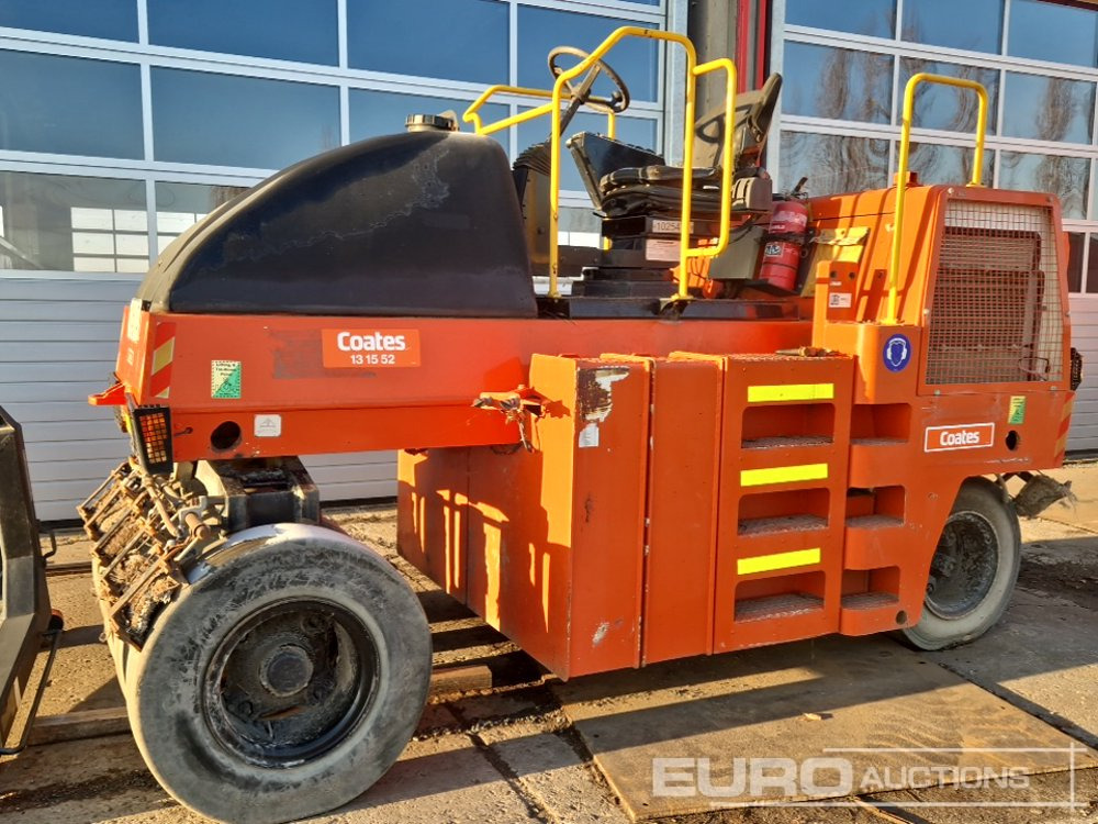 2010 Dynapac CP142 - Roller: picture 1 2010 Dynapac CP142 - Roller: picture 1