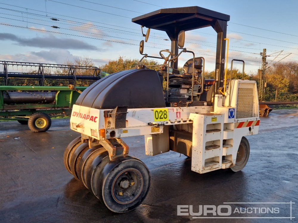 2010 Dynapac CP142 - Roller: picture 1 2010 Dynapac CP142 - Roller: picture 1