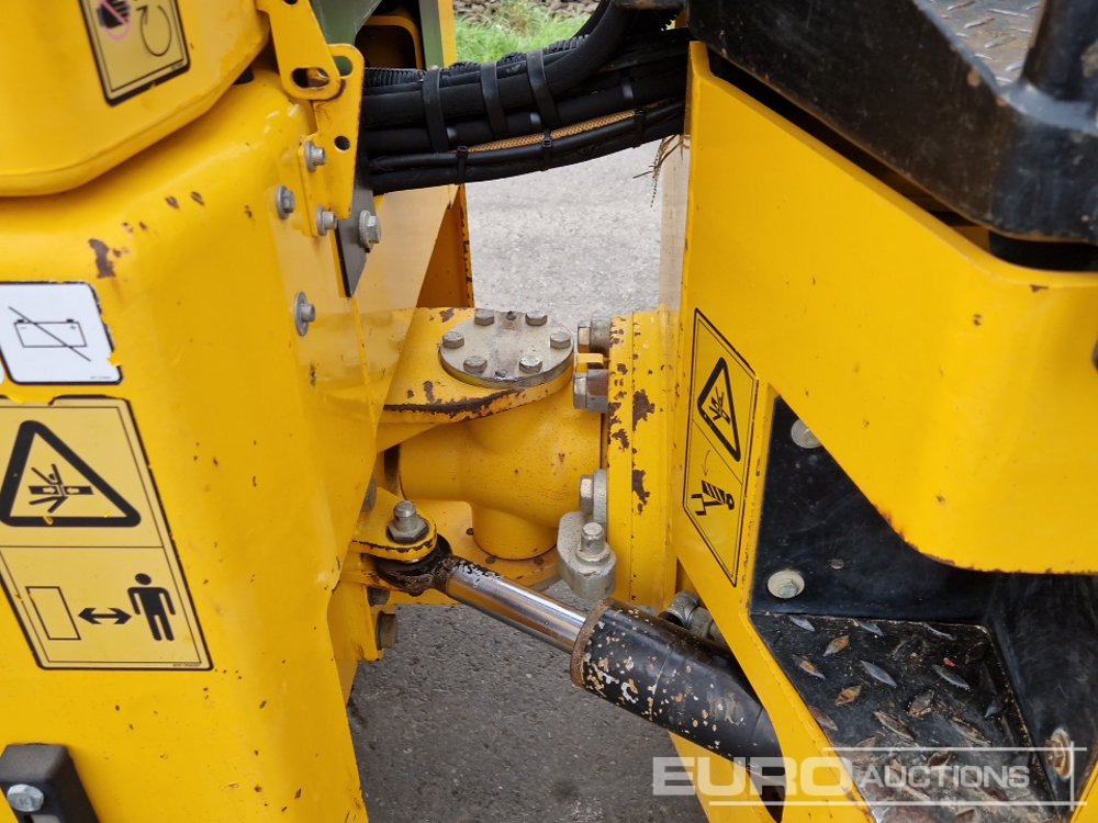 Roller 2011 JCB VMT260: picture 16