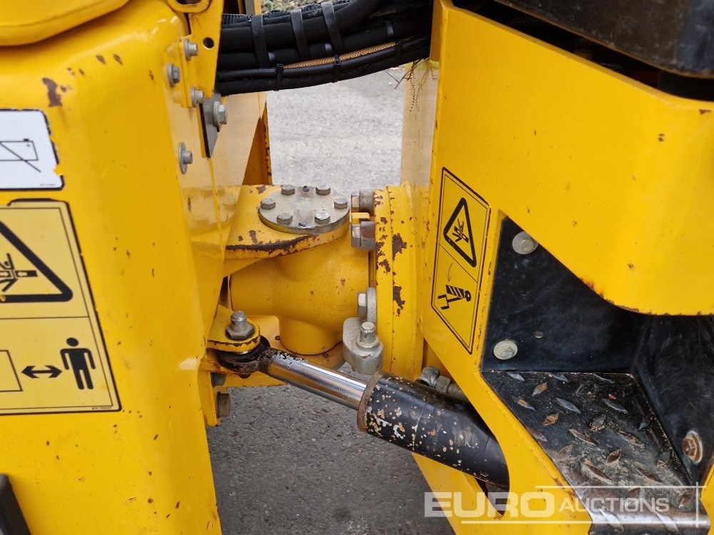 Roller 2011 JCB VMT260: picture 11
