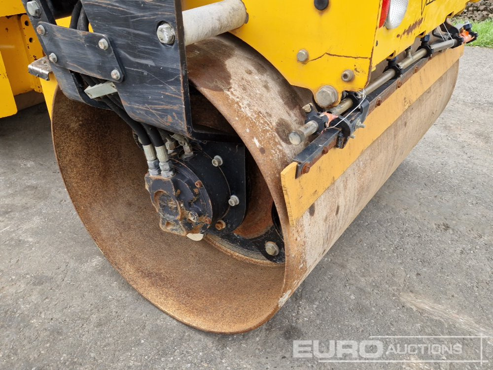 Roller 2011 JCB VMT260: picture 13