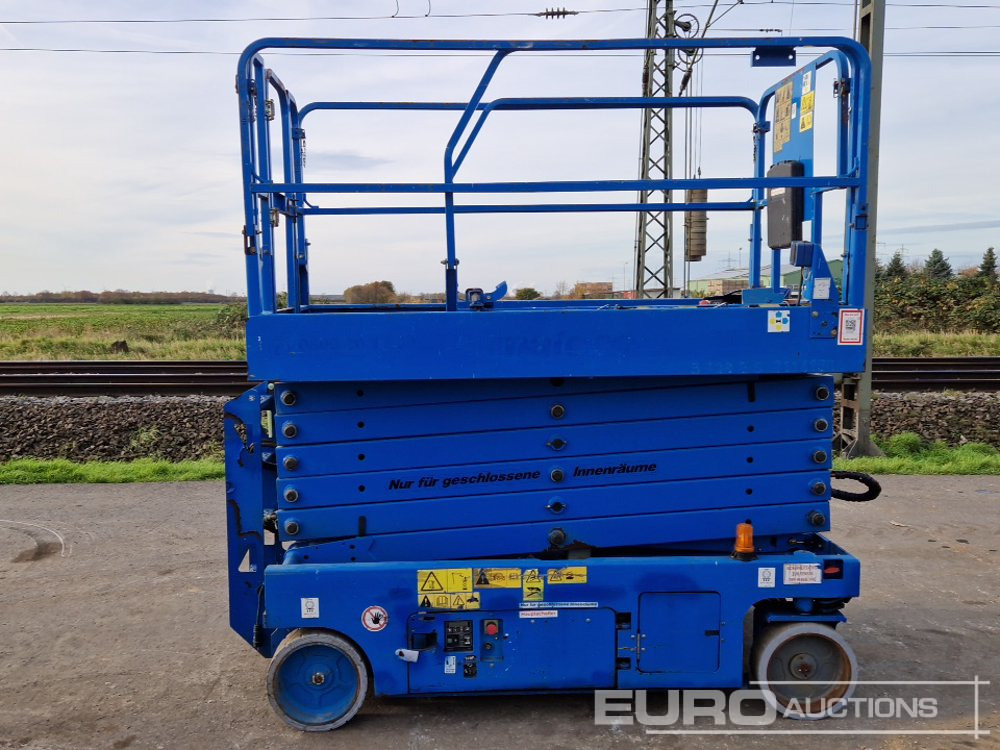 2014 Genie GS-4047 - Scissor lift: picture 2 2014 Genie GS-4047 - Scissor lift: picture 2