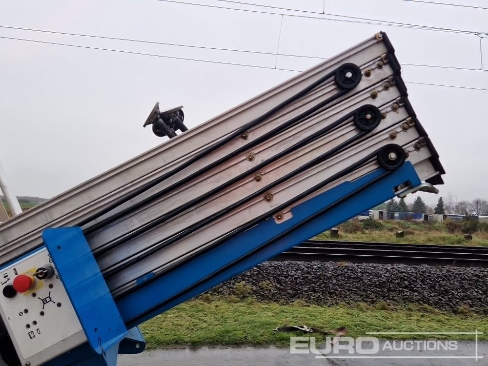 2015 Genie AWP-40S - Aerial platform: picture 5 2015 Genie AWP-40S - Aerial platform: picture 5