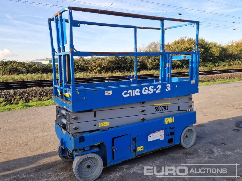 2015 Genie GS-2032 - Scissor lift: picture 1 2015 Genie GS-2032 - Scissor lift: picture 1