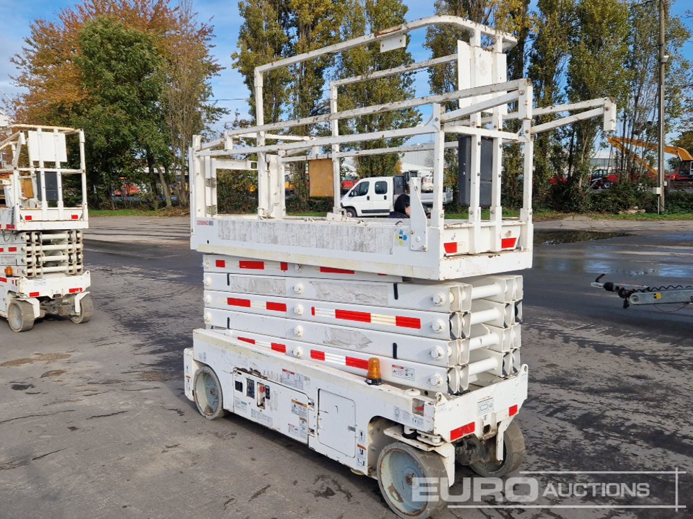 2015 Genie GS-3232 - Scissor lift: picture 4 2015 Genie GS-3232 - Scissor lift: picture 4