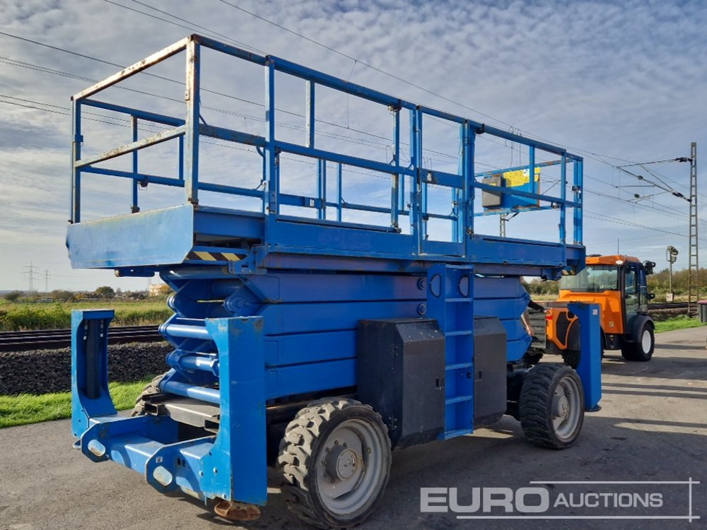 2015 Genie GS-4390 - Scissor lift: picture 1 2015 Genie GS-4390 - Scissor lift: picture 1