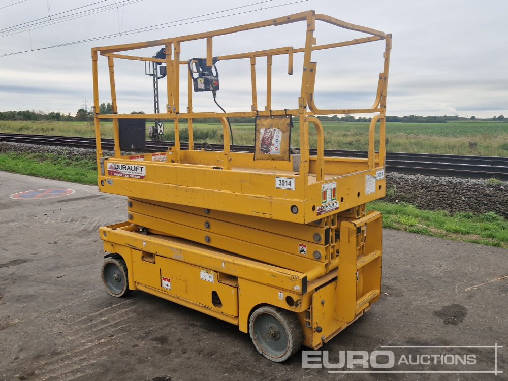 2015 Haulotte Compact 10 - Aerial platform: picture 3 2015 Haulotte Compact 10 - Aerial platform: picture 3