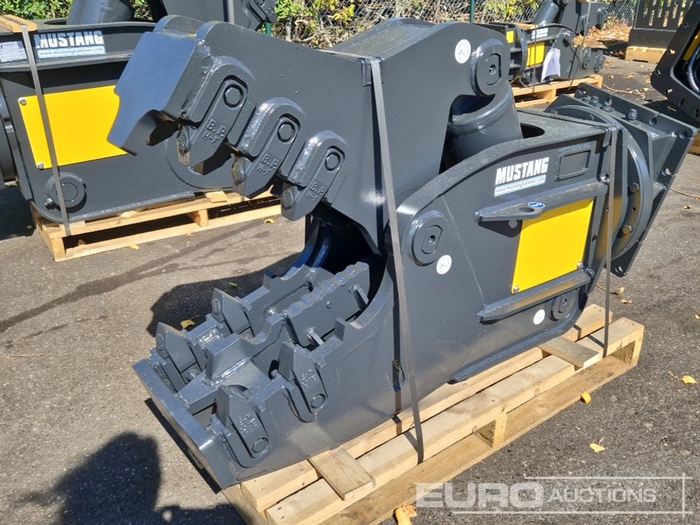 Unused 2025 Mustang RH12 - Attachment for Excavator: picture 1 Unused 2025 Mustang RH12 - Attachment for Excavator: picture 1
