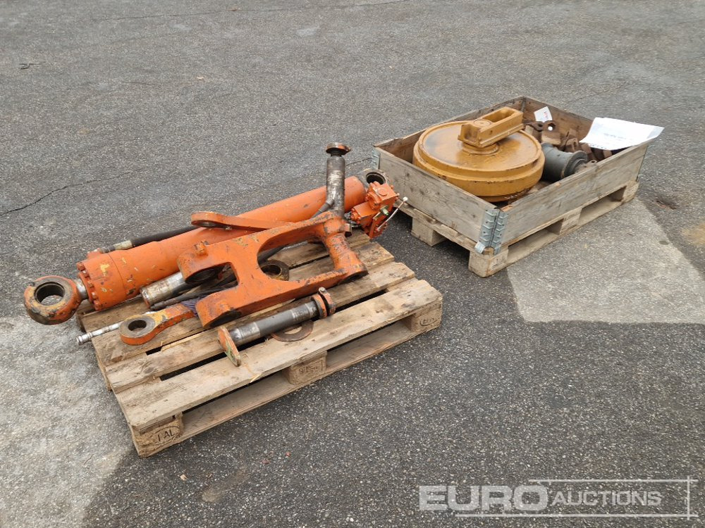 Various Parts to suit Liebherr - Attachment for Excavator: picture 3 Various Parts to suit Liebherr - Attachment for Excavator: picture 3