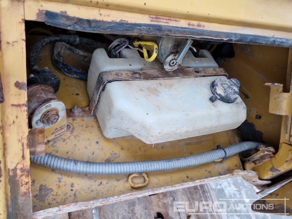 Bulldozer CAT D6N LGP: picture 27