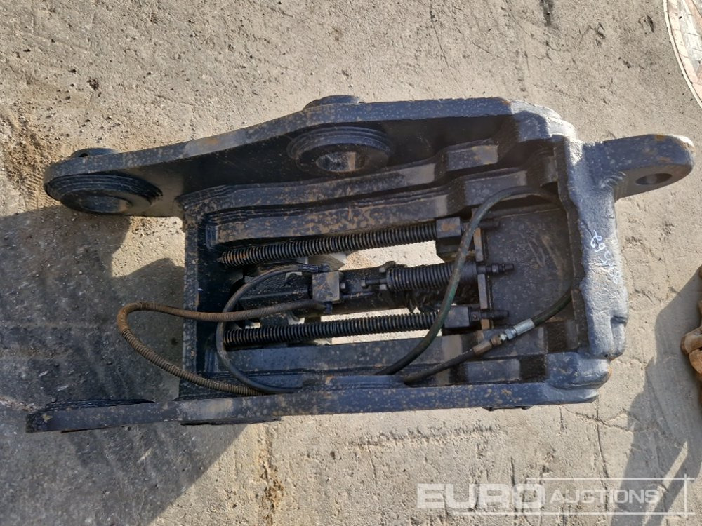 Geith Hydraulic Double Lock QH, Pin 100/100mm, to suit 40 Ton Excavator - Quick coupler: picture 5 Geith Hydraulic Double Lock QH, Pin 100/100mm, to suit 40 Ton Excavator - Quick coupler: picture 5