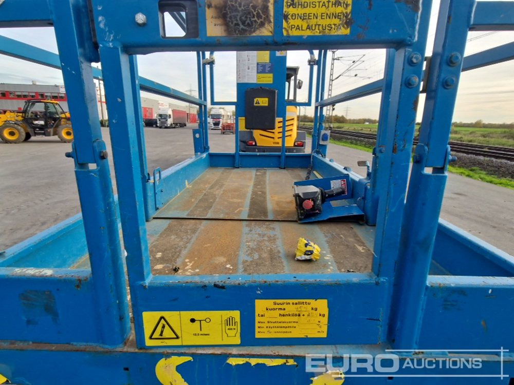 Scissor lift Genie GS-2646: picture 10