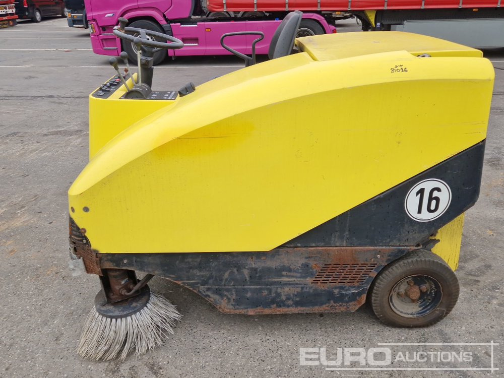 Kärcher KMR1550 - Industrial sweeper: picture 2 Kärcher KMR1550 - Industrial sweeper: picture 2