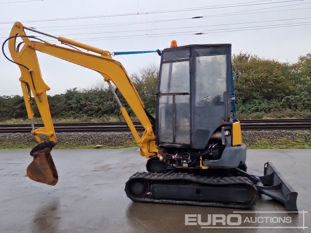 Komatsu PC35 MR-3 - Mini excavator: picture 2 Komatsu PC35 MR-3 - Mini excavator: picture 2