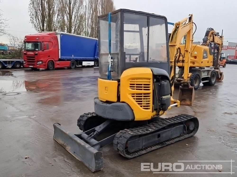 Komatsu PC35 MR-3 - Mini excavator: picture 4 Komatsu PC35 MR-3 - Mini excavator: picture 4